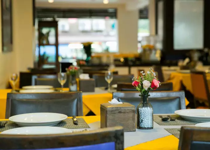 هتل آپاساری کرابی